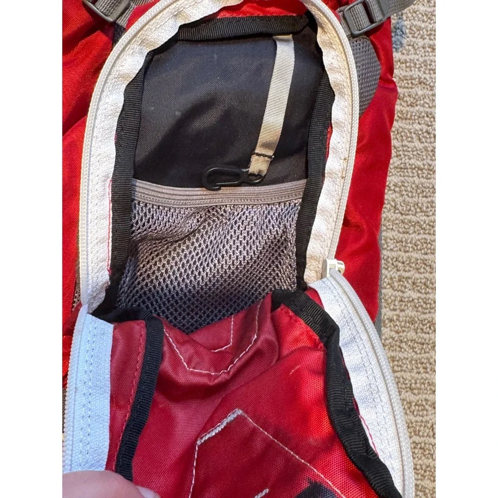 CamelBak Mini M.U.L.E. Hydration Pack‎ Backpack Red Charcoal Gray Hiking Biking